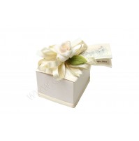 Poročni konfet - škatlica kocka/vrtnica